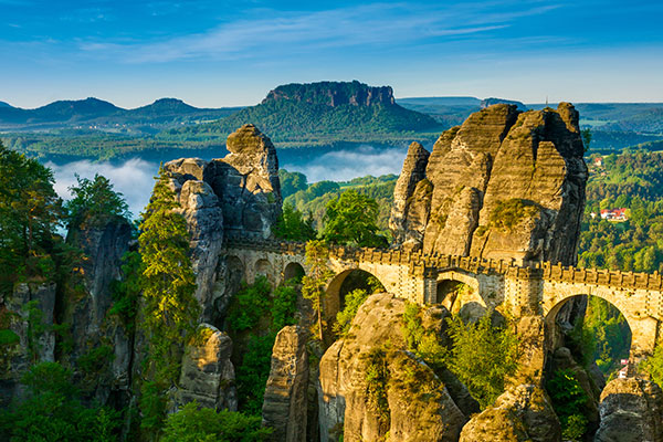 Blick auf die Bastei-Brücke