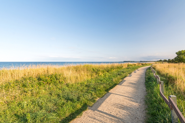 Wanderweg an der Ostseeküste bei Kronsgaard