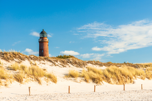 Leuchtturm am Strand in Darß