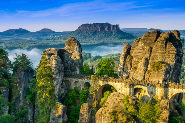 Blick über die Bastei in der Sächsischen Schweiz