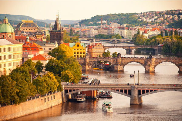 Blick über die Moldau in Prag